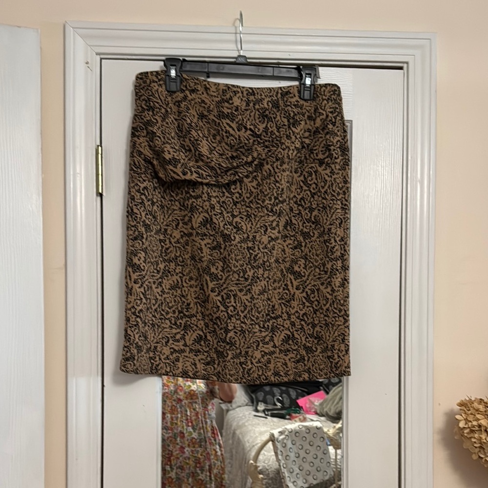 Sunny Leigh Brown and Black Ruched Pencil Skirt